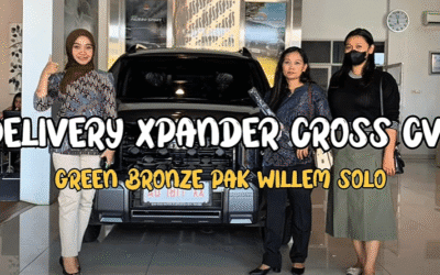 Serah Terima Mitsubishi Xpander Cross CVT Green Bronze Bersama Pak Willem & Bu Hana di Mitsubishi Kartasura Solo
